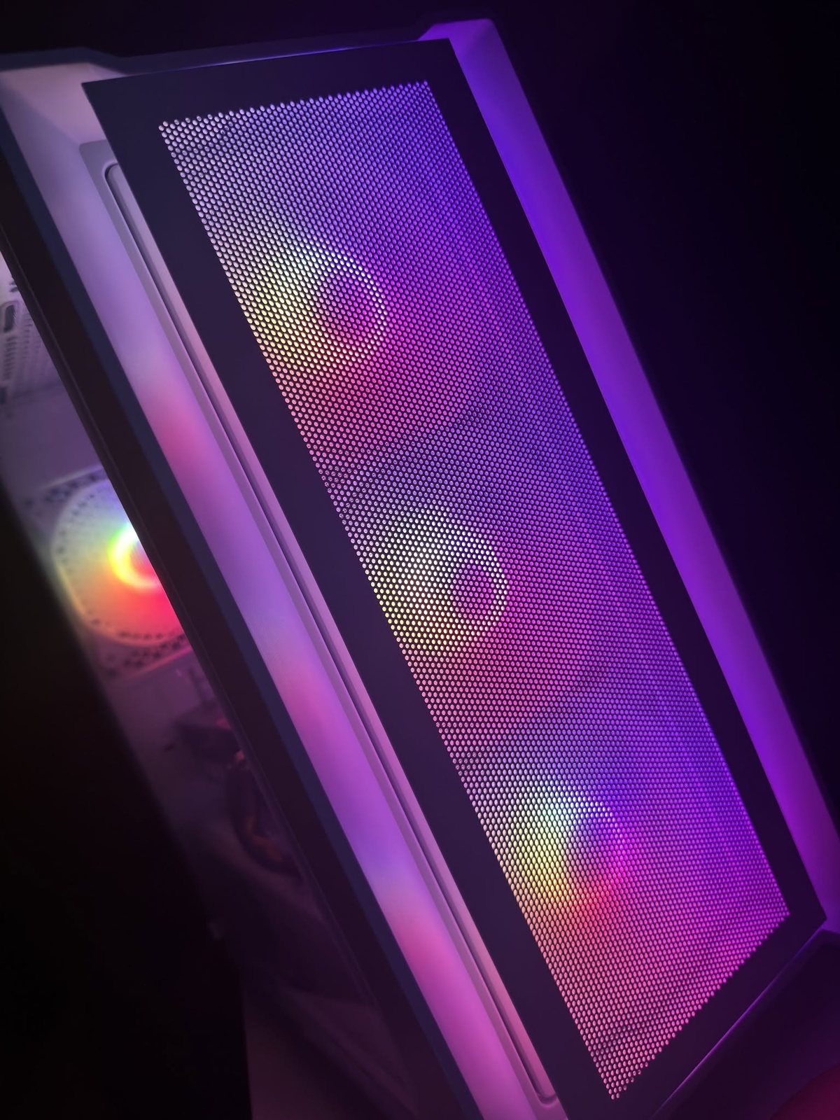 Custom gaming PC build by Cymru Computers