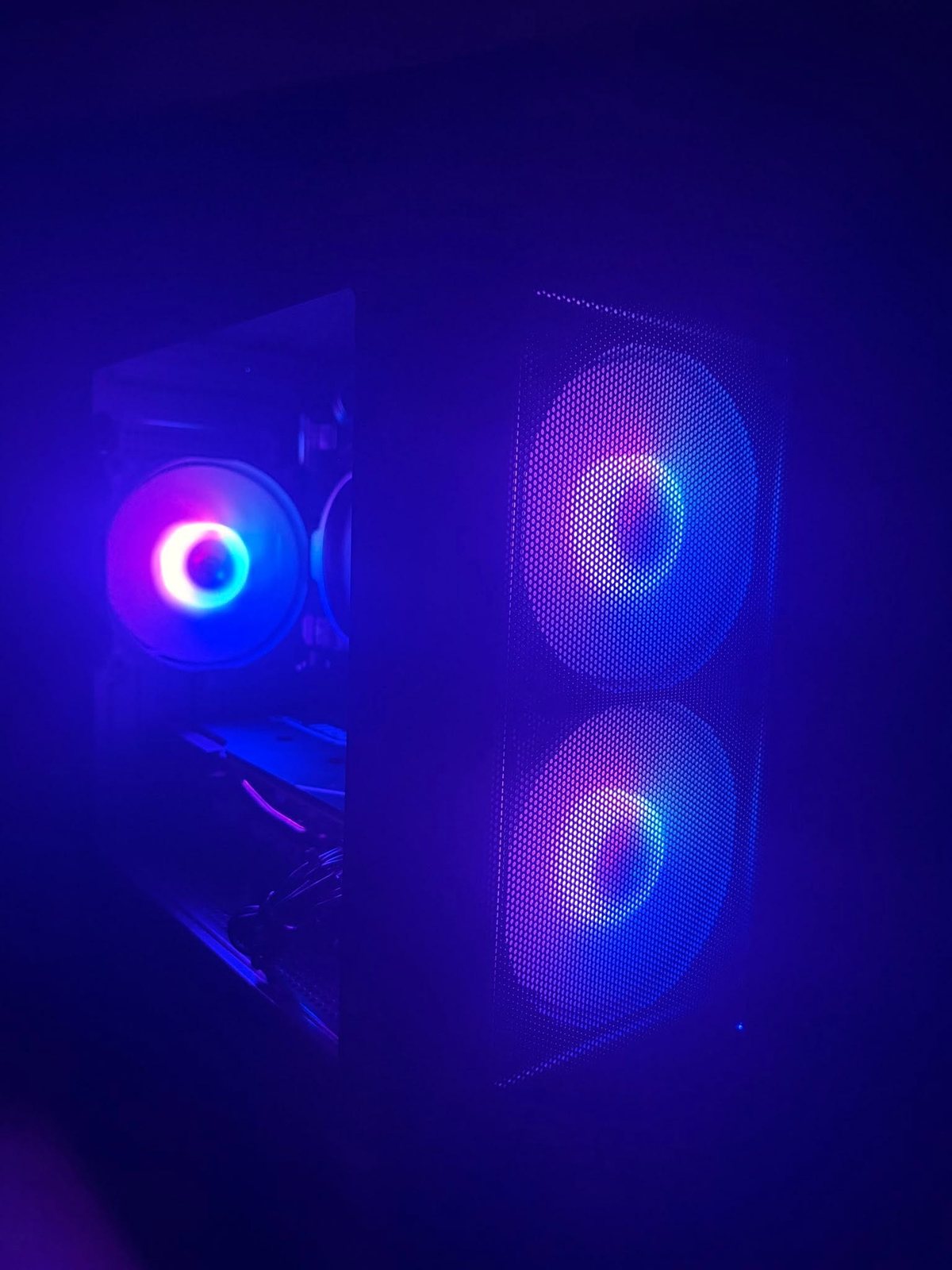 Custom gaming PC build by Cymru Computers
