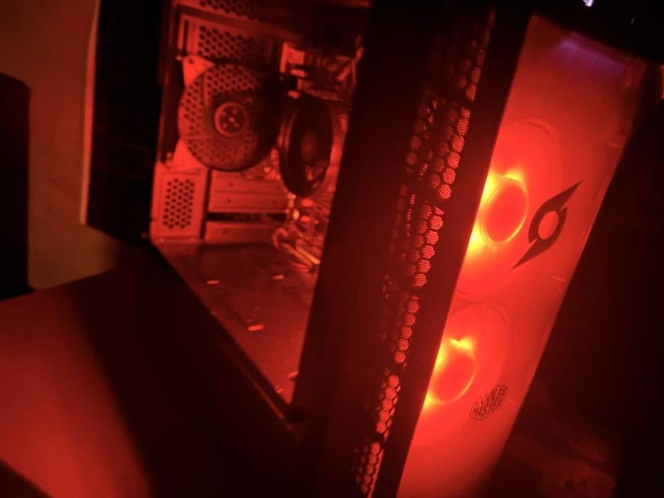 Custom gaming PC build by Cymru Computers